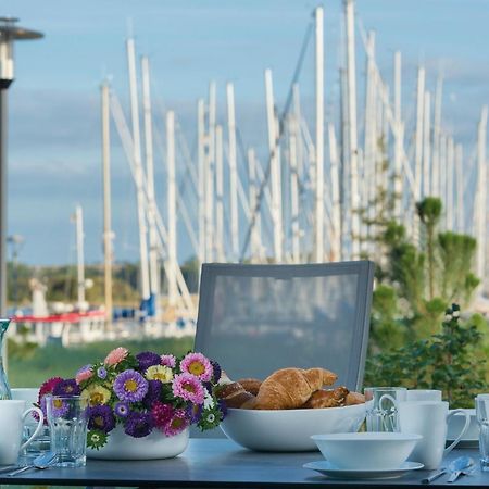 Ostsee - Reetdachhaus Nr 36 "Warder" Im Strand Resort Heiligenhafen Eksteriør bilde