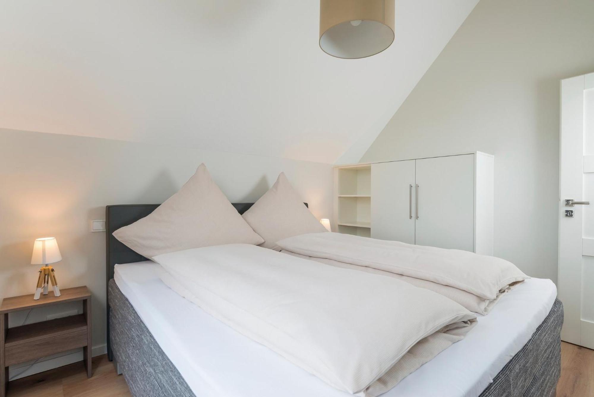 Ostsee - Reetdachhaus Nr 36 "Warder" Im Strand Resort Heiligenhafen Eksteriør bilde