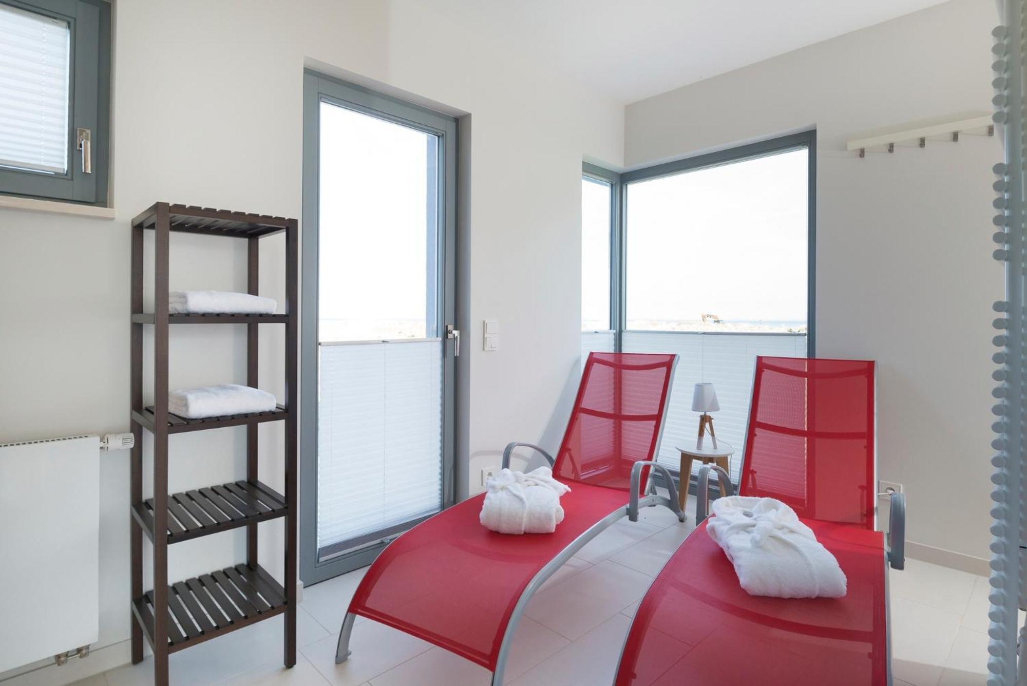 Ostsee - Reetdachhaus Nr 36 "Warder" Im Strand Resort Heiligenhafen Eksteriør bilde