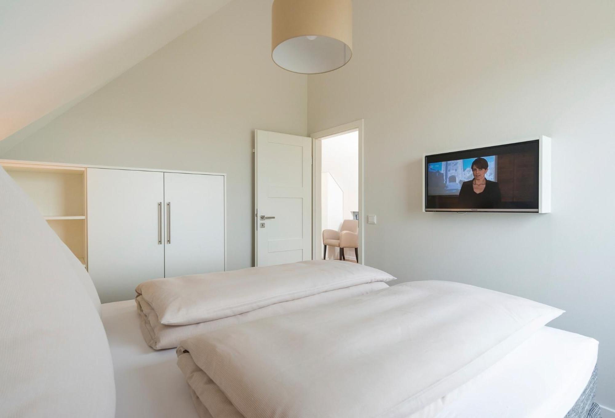 Ostsee - Reetdachhaus Nr 36 "Warder" Im Strand Resort Heiligenhafen Eksteriør bilde