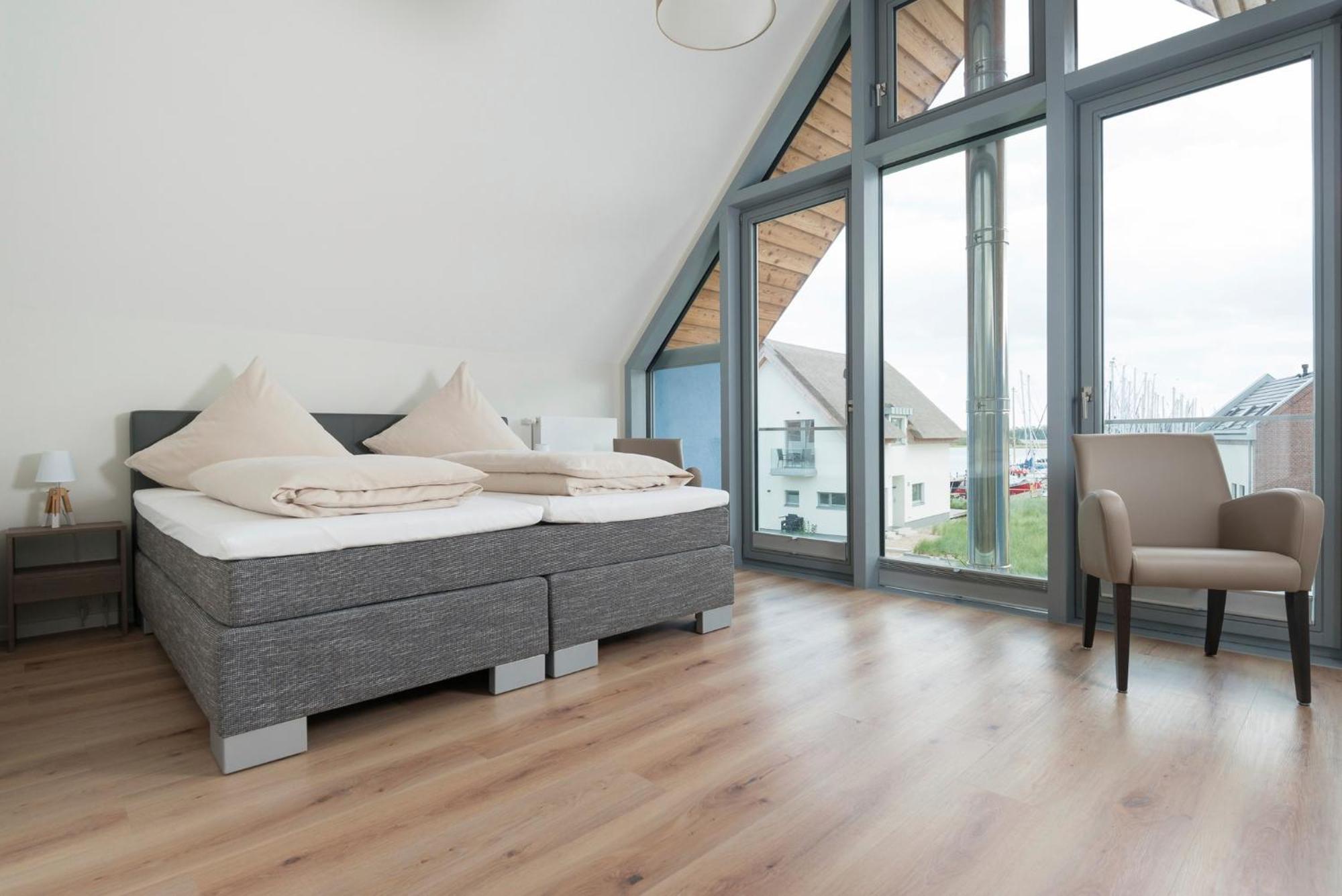 Ostsee - Reetdachhaus Nr 36 "Warder" Im Strand Resort Heiligenhafen Eksteriør bilde